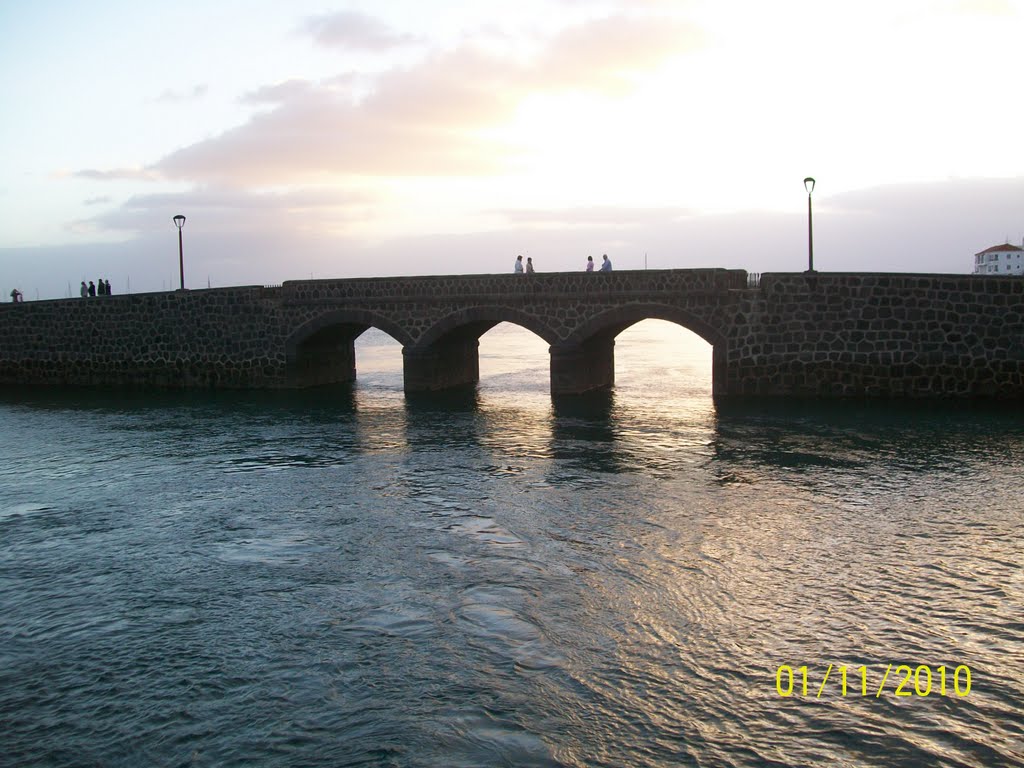 Puente de las Bolas by robustiano