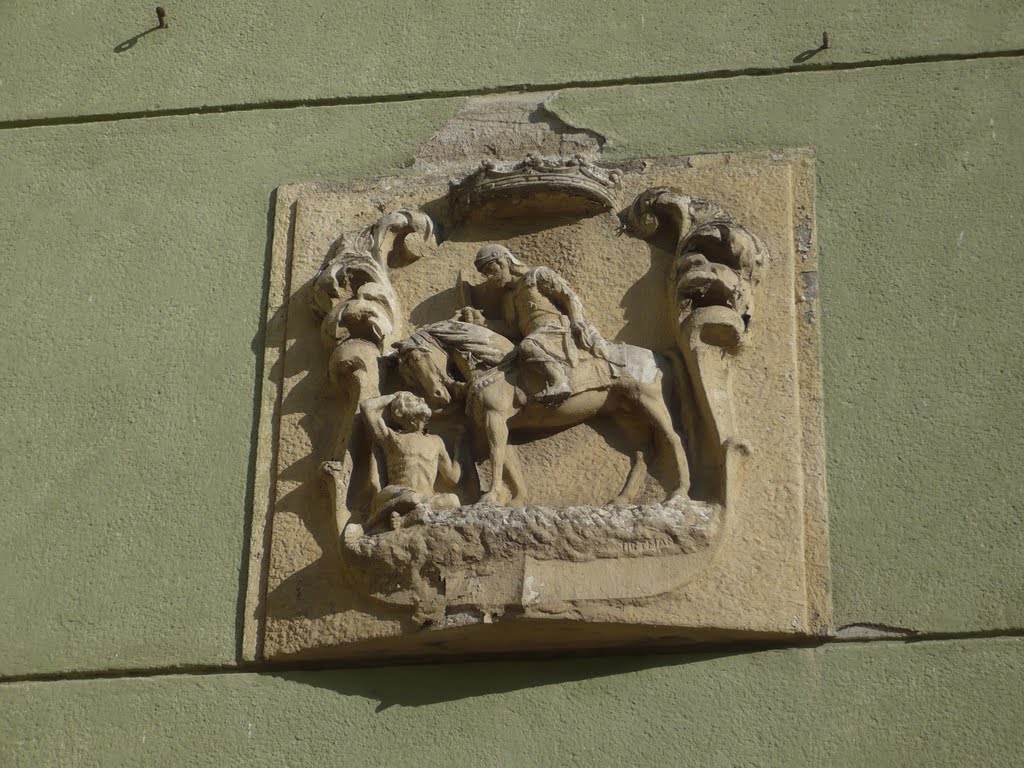 Munkács / Мукачово - Szent Márton relief egy Béke utcai lakóházon by O.R.