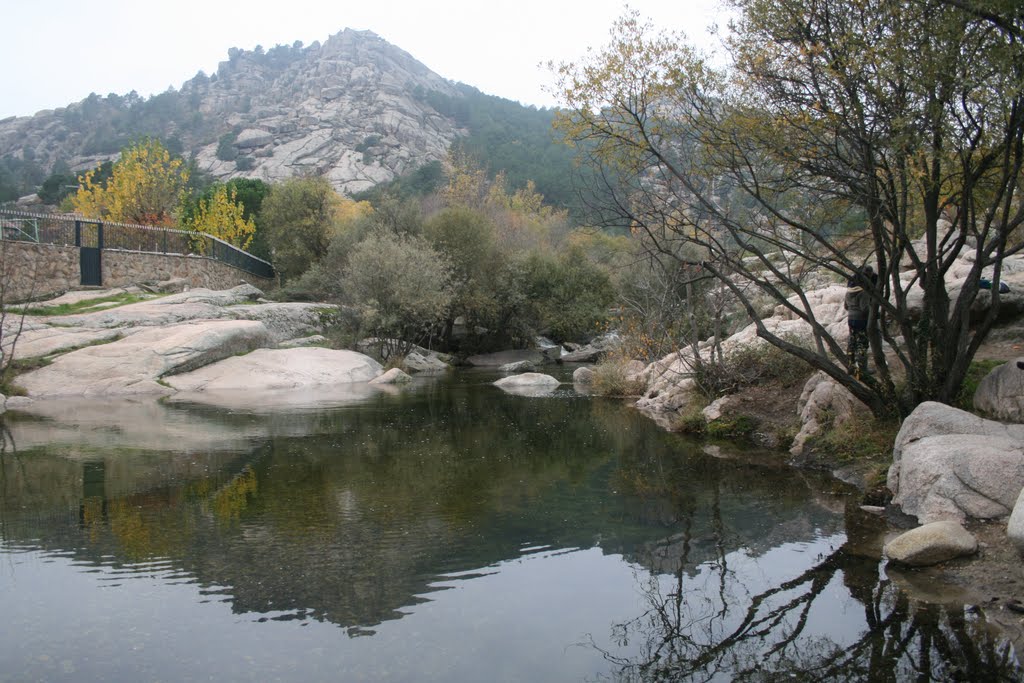 Mañana de niebla junto al Manzanares by RFdez