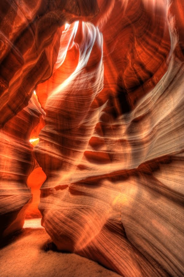 Antelope Canyon - Middle by olafkorb