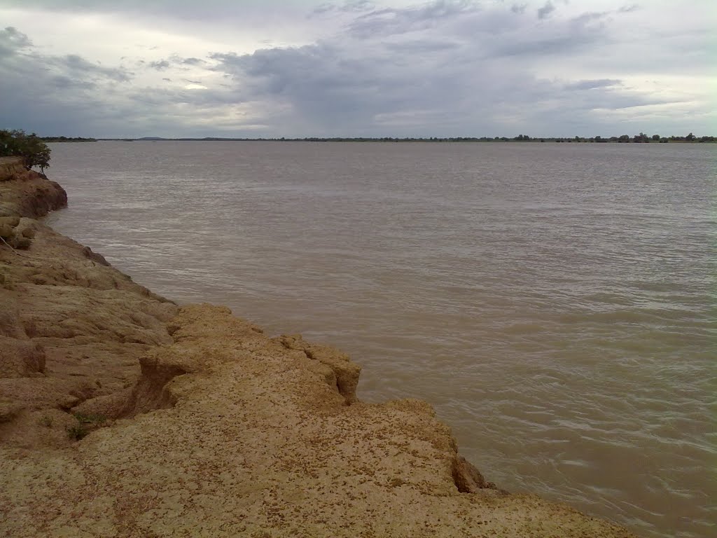 Large Niger / Wide Niger river by martinthefrenchy