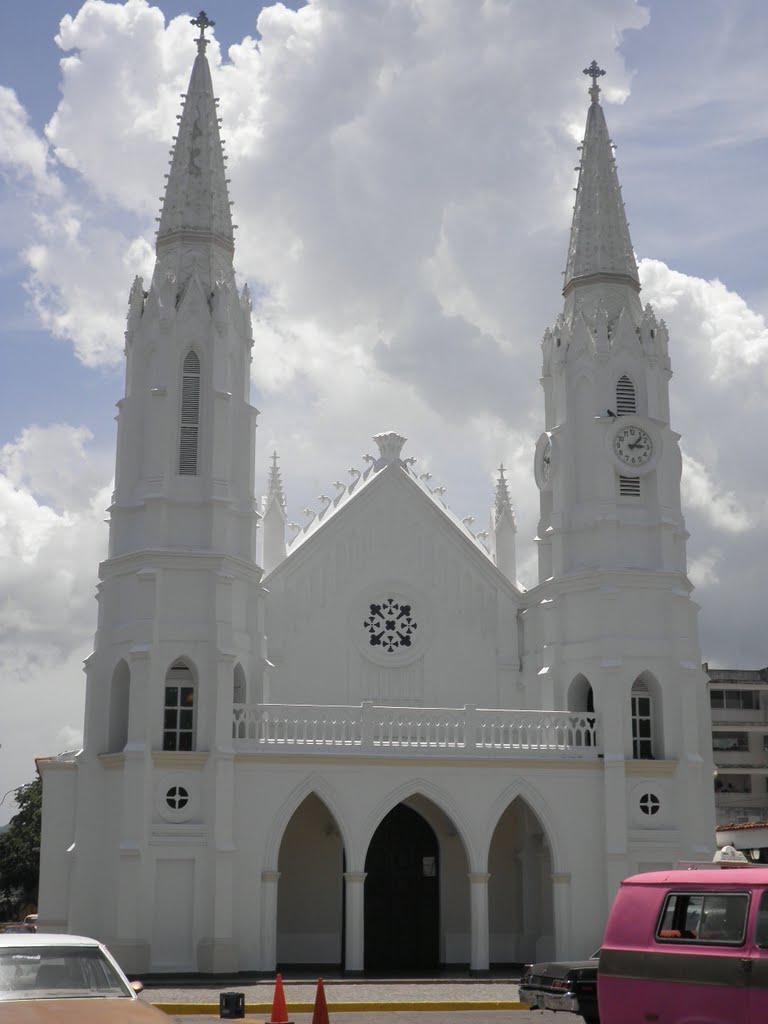 Iglesia de Juan Griego by Adrian RM