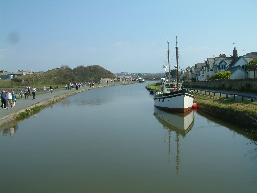 Bude canal by raybood