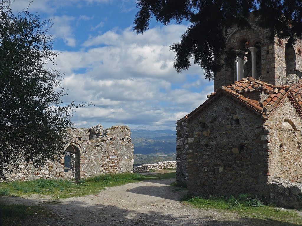 Mystras - Byzantine ruins - Peloponnese - World Heritage by Lektorin