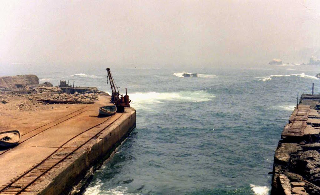 Antiguo muelle, Mollendo, Perú by rodoluca