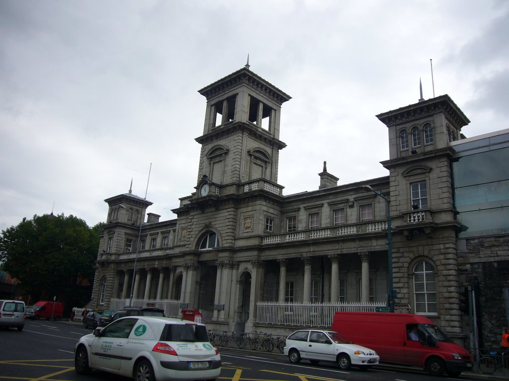 Connolly Station by fumie