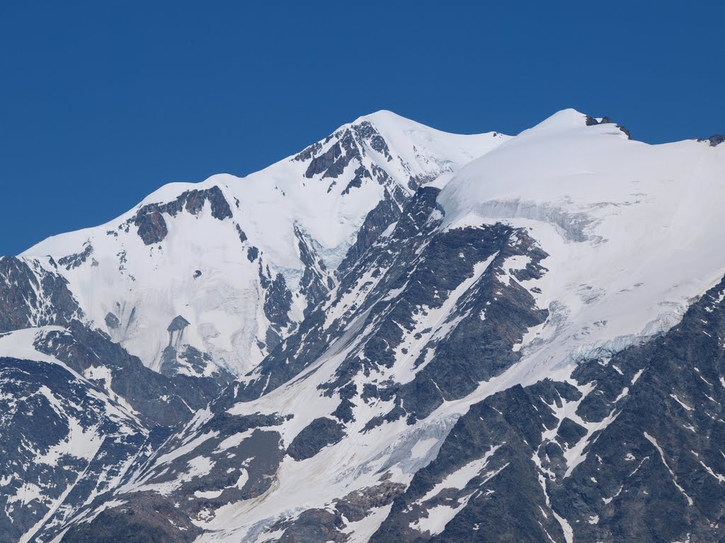 Uitzicht van Le Col du Joly op Le Massif du Mont Blanc by Wim Constant