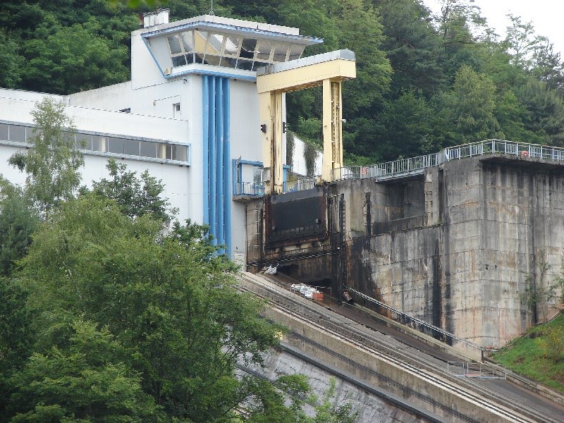 Arzviller Boat Lift by Chris F