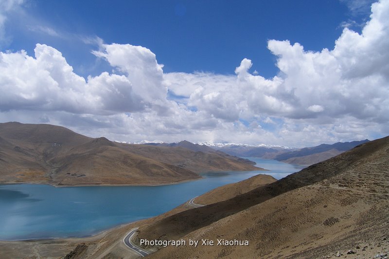 Yangzhuoyong Lake by Xiaohua Xie