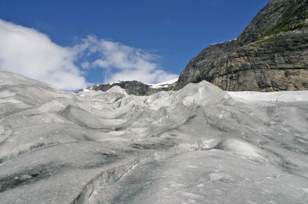 Nigardsbreen-glacier by Rimantas Kisielius