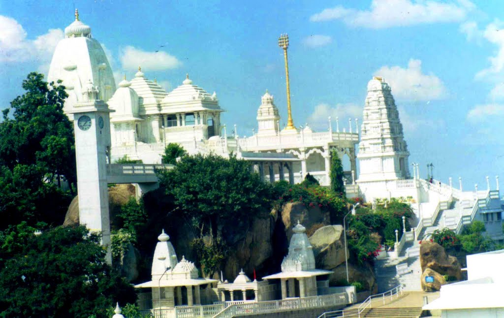 Lord Sri Venkateshwara Temple (Birla Mandir) in Hyderabad by Tandavakrishna Tunga…