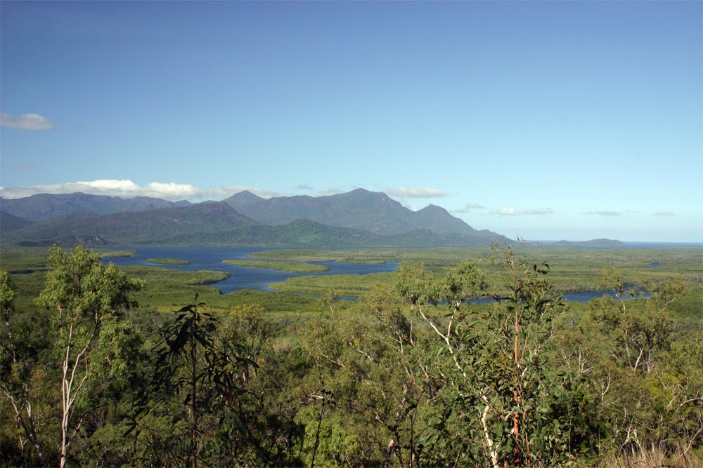 Hinchinbrooke Islands, Queensland, Australia 2005 by limbus