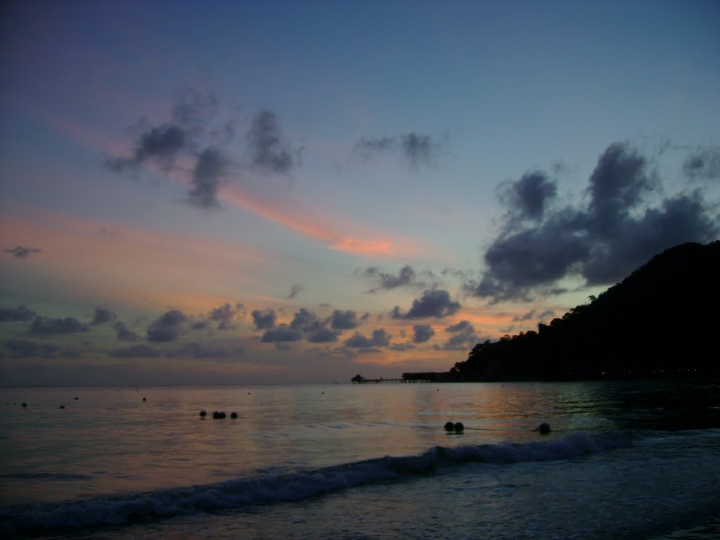 Langkawi Beach Sunset by harisaziz80