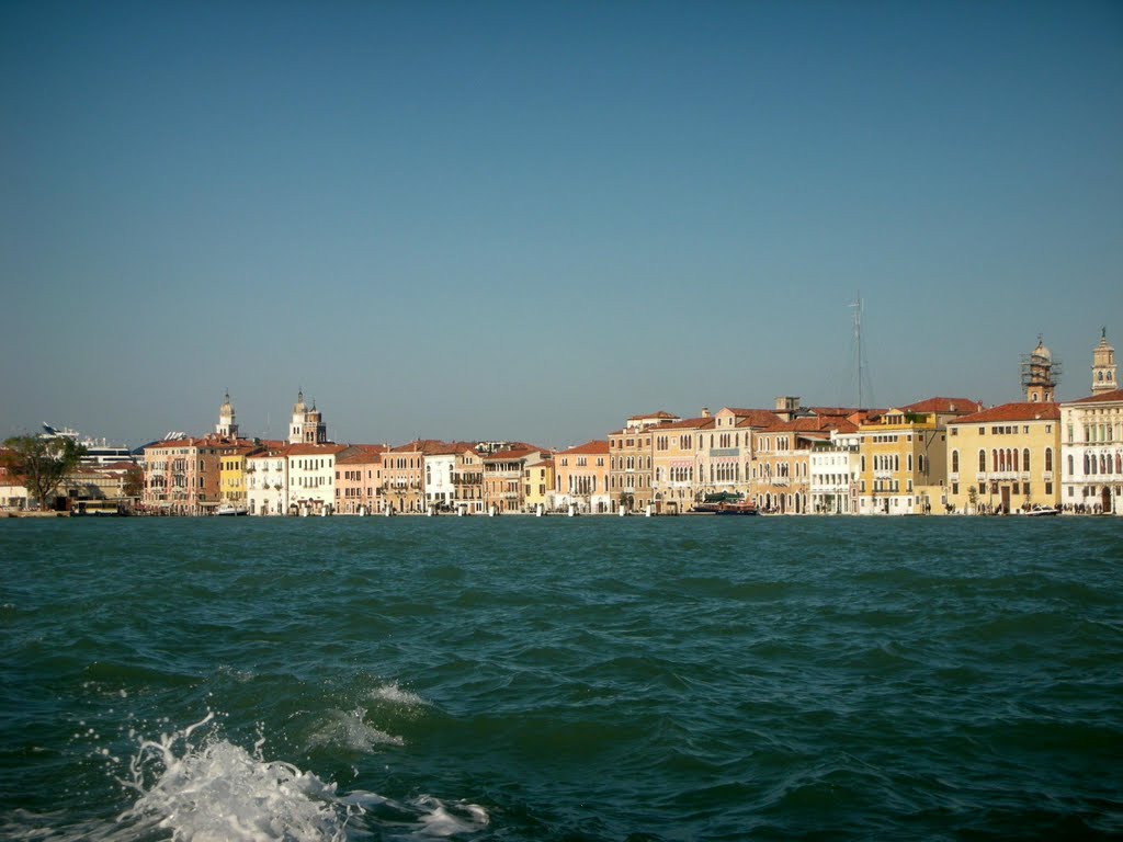 Venezia by Red Oleander