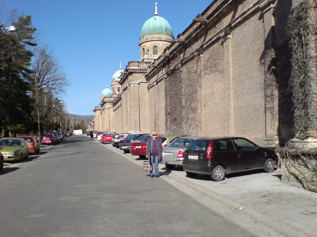 Mirogoj arkade by inoxgraf