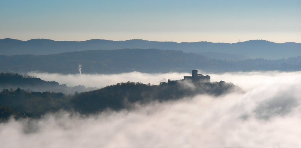 Il castello sopra le nuvole 2 by Maurizio Piazzai