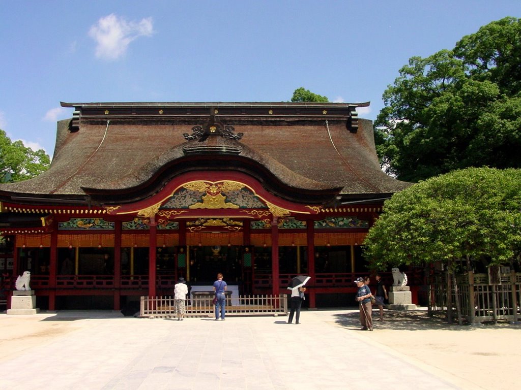 Dazaifutenmangu Shrine Main Buidling by ayusann