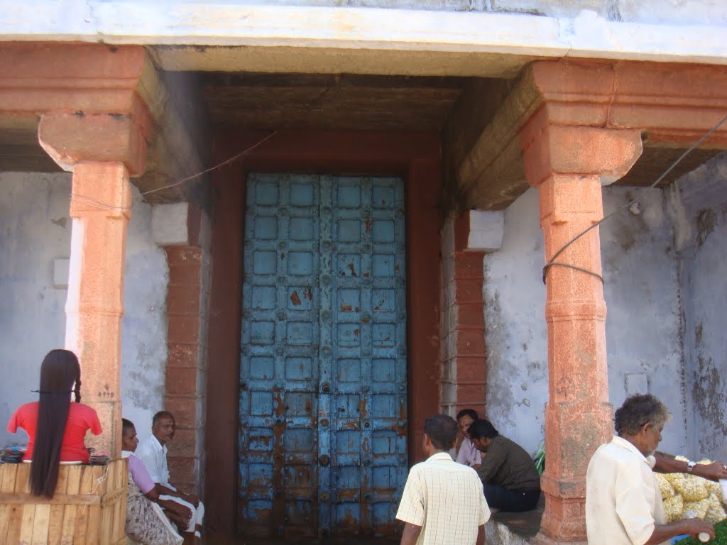 Bhagavathi Amman Temple, Kanyakumari, by ritu.rmpt