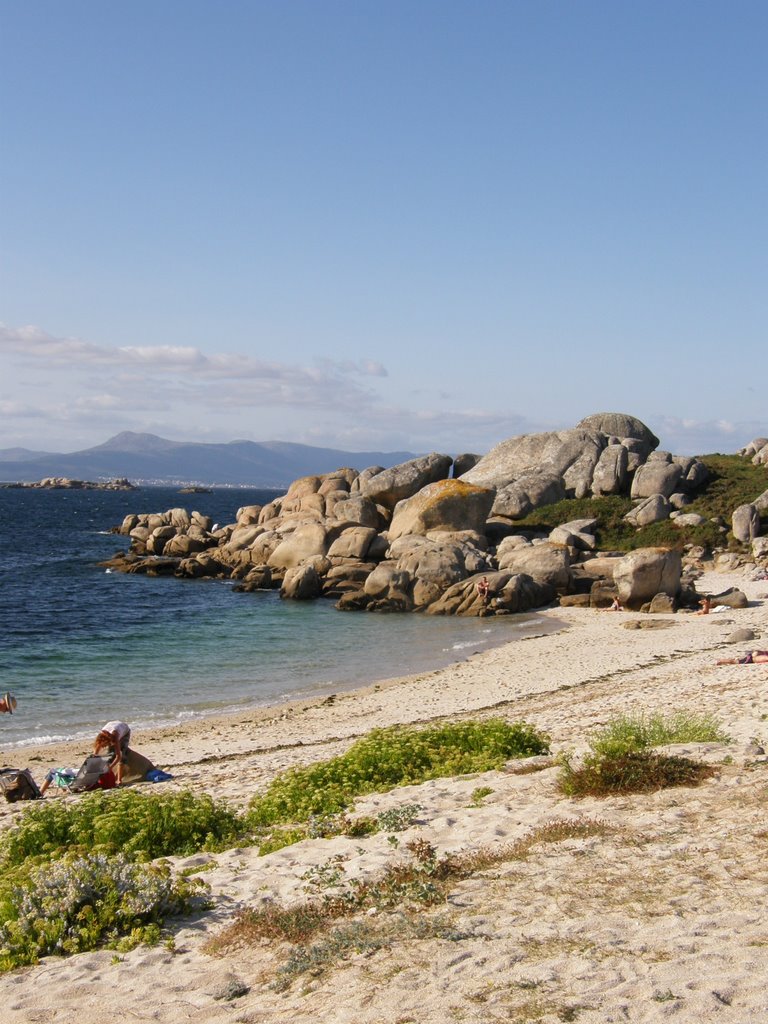 Praia: Alguén quer tomar baño? by Luís Seixas