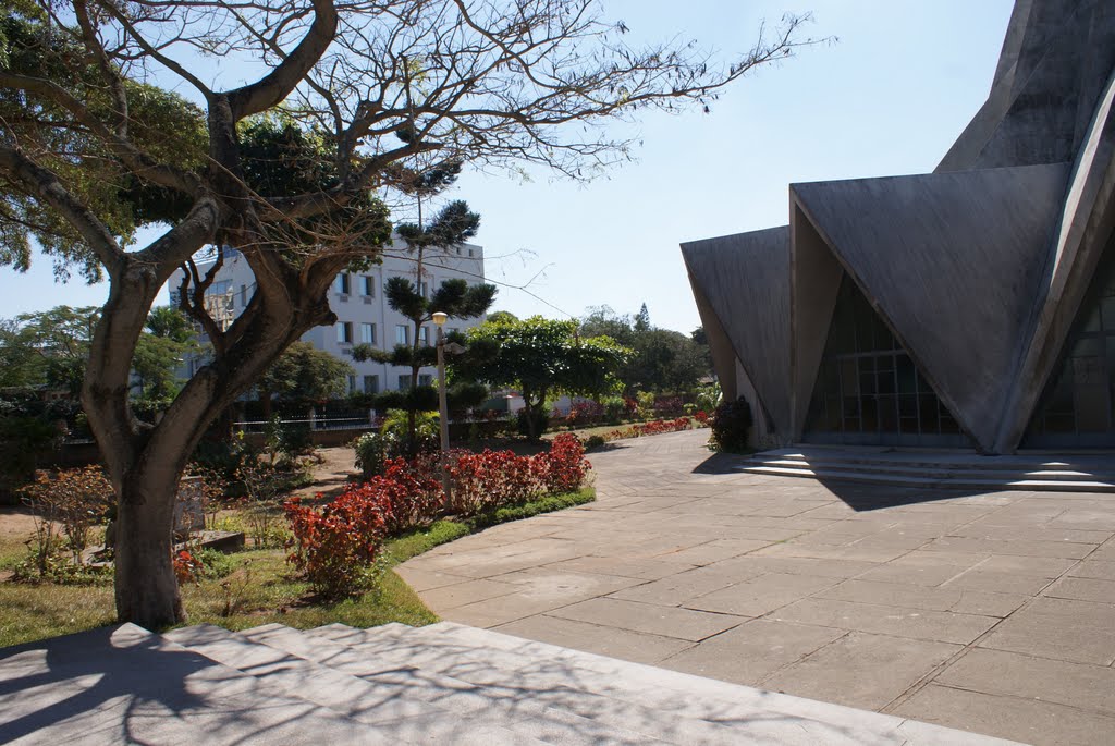 Aug 2010, Igreja de Santo António da Polana, Maputo, Mozambique by José Luis Silva (Set…