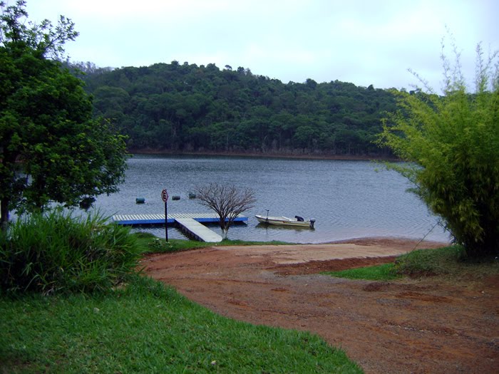 POUSADA MARINA GRANDE,NAZARE PAULISTA.LUIZ TENISTA COELHO by Luiz Coelho