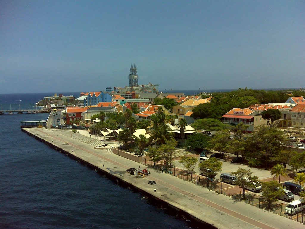 Curacao016_StAnna Bay by IzeKampus