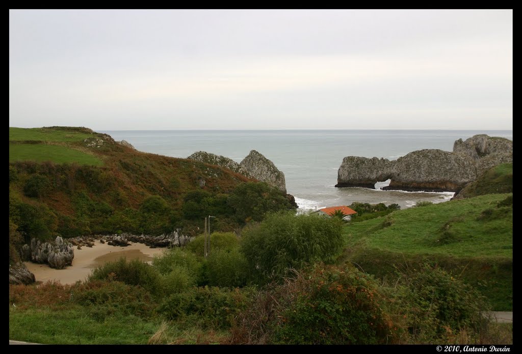 Playa de Prellezo by Antonio Durán Domíng…