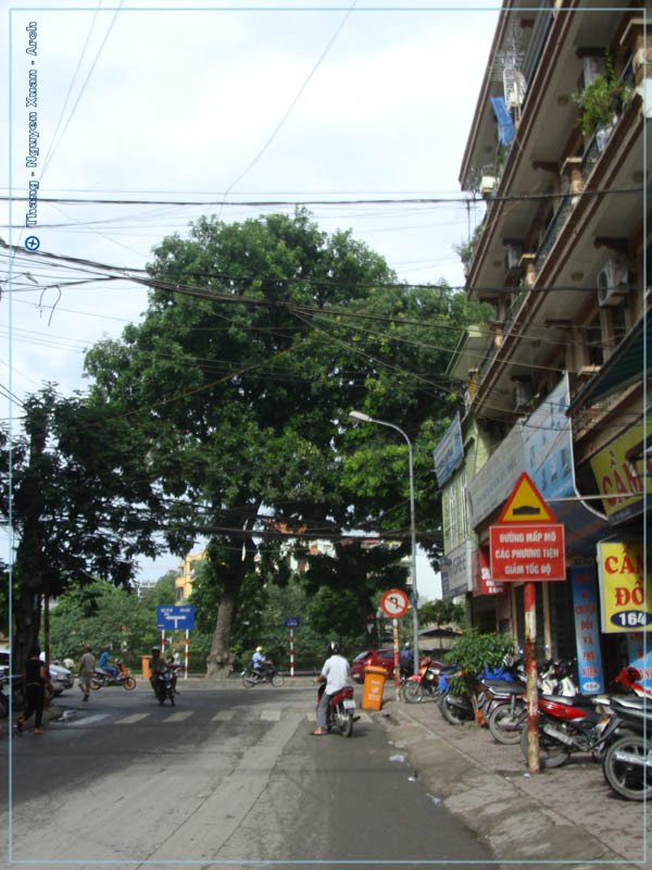 Ngã ba - Chùa Láng - Crossroads by Vietnam - Spratlys