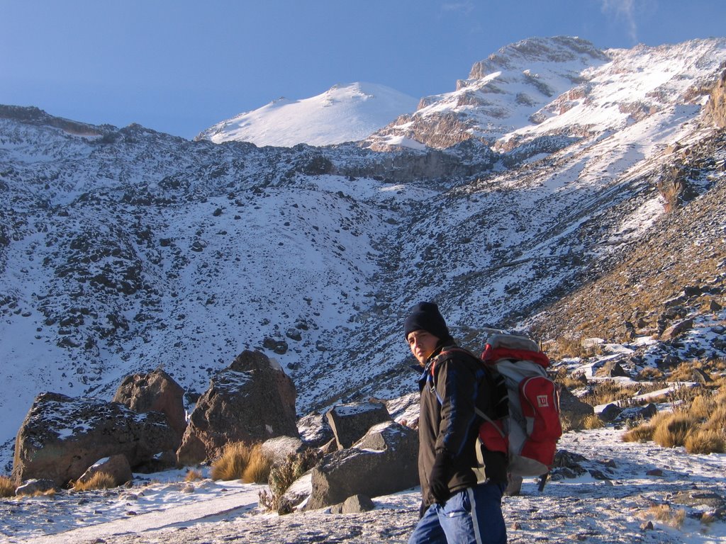 Camino a la cima by Trodriguez