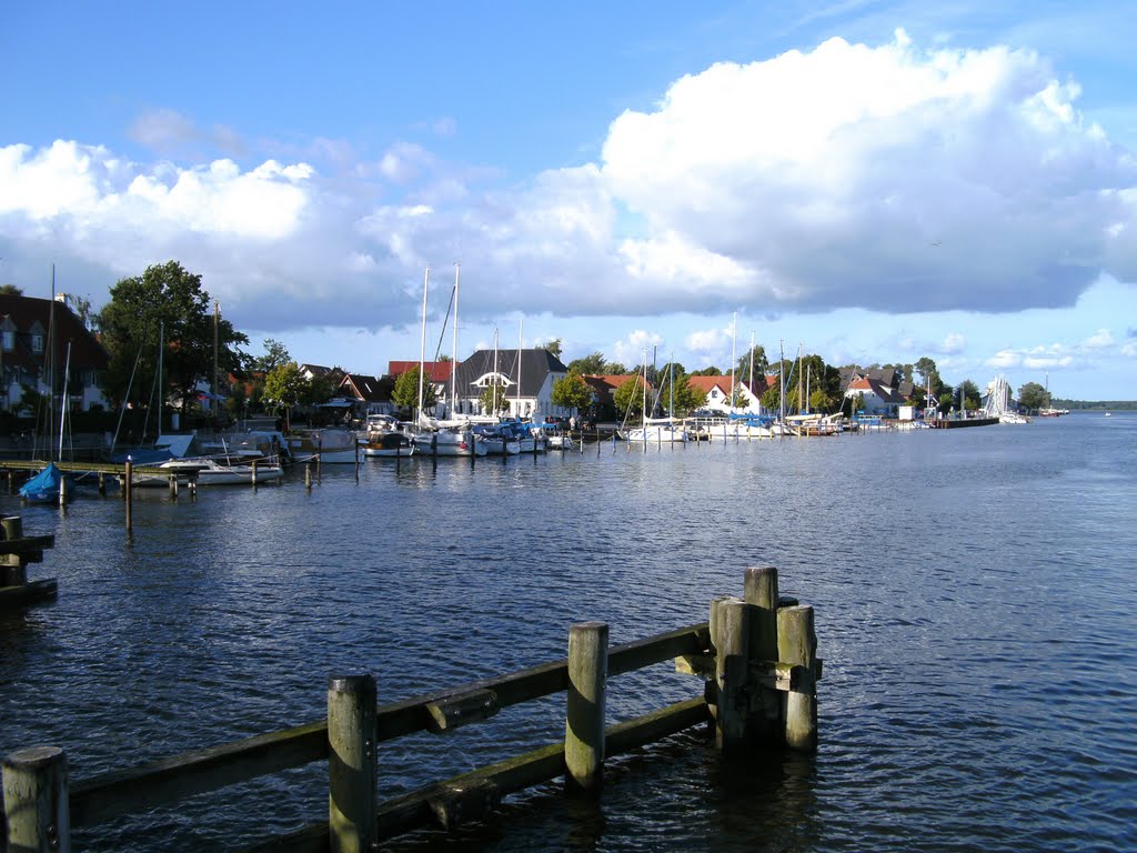 Blick von der Brücke by umpott