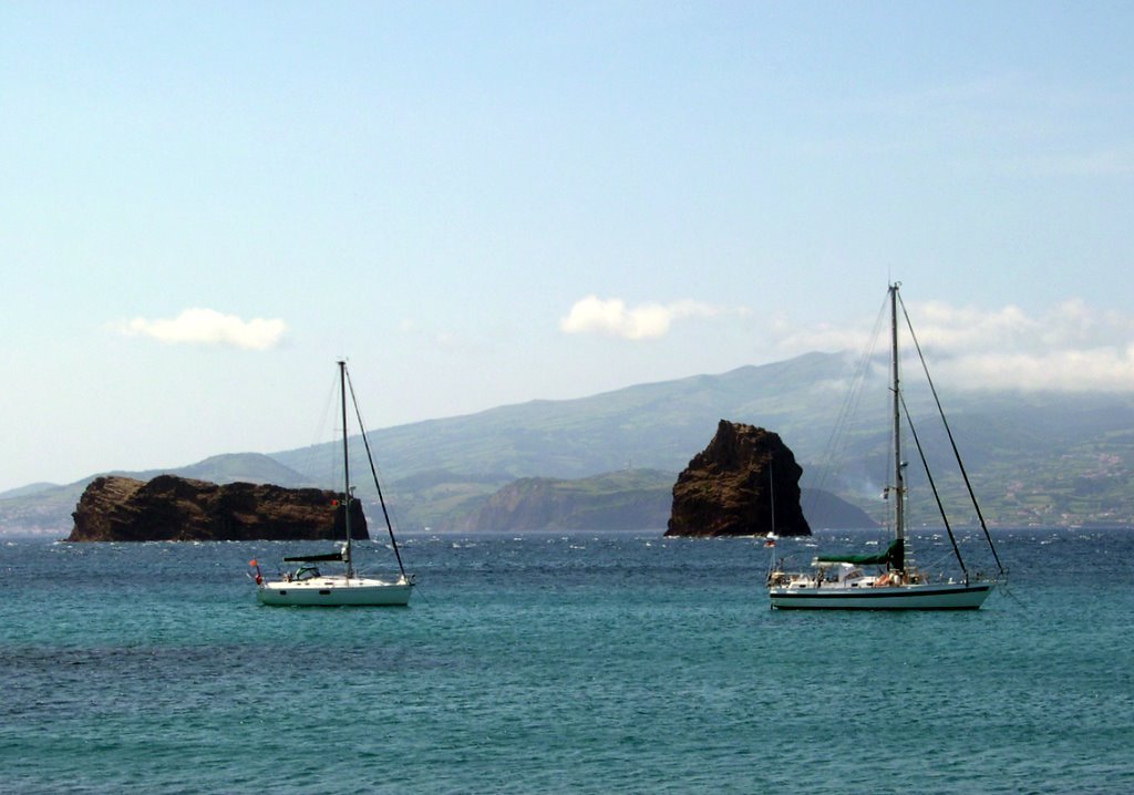 Two Boats - Two Isles by dbsfemino