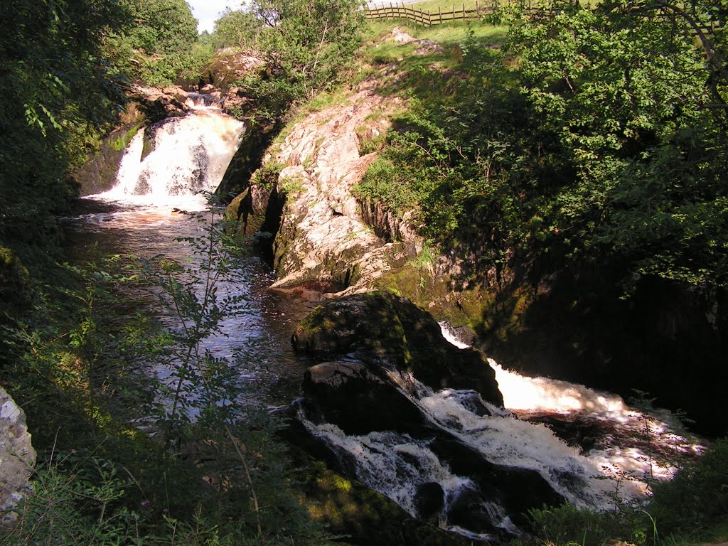 Beezley Falls by AnandLeo