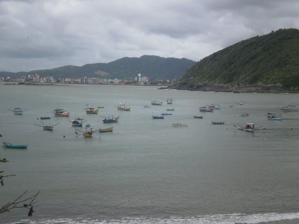 Praia de São Miguel em Penha-SC By André L. Cercal by André Luís Cercal