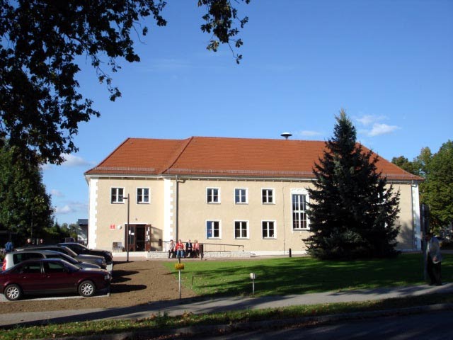 Lebus - Kulturhaus mit Tourist-Information by rotofo