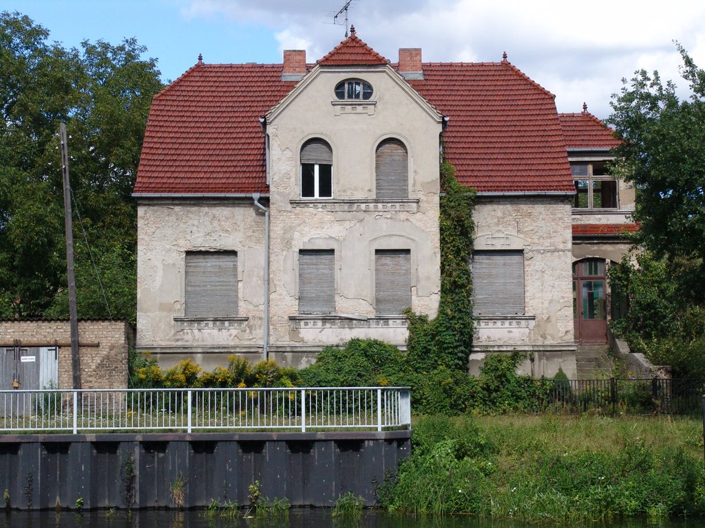 Am Vosskanal, zum Verkauf??? by eMKa