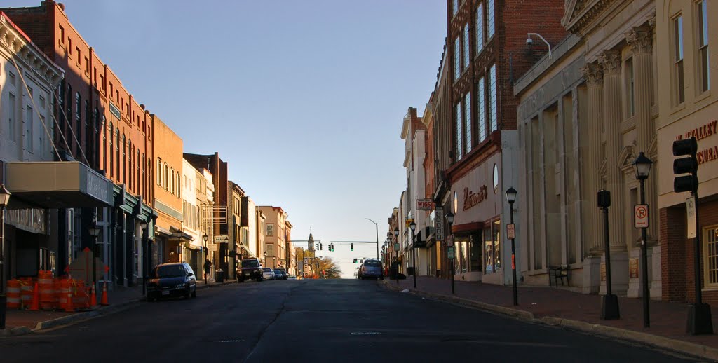 Sycamore Street by Taber Andrew Bain