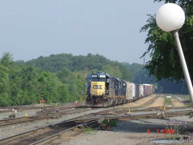 CSX composition at Framingham yard by egnovaes