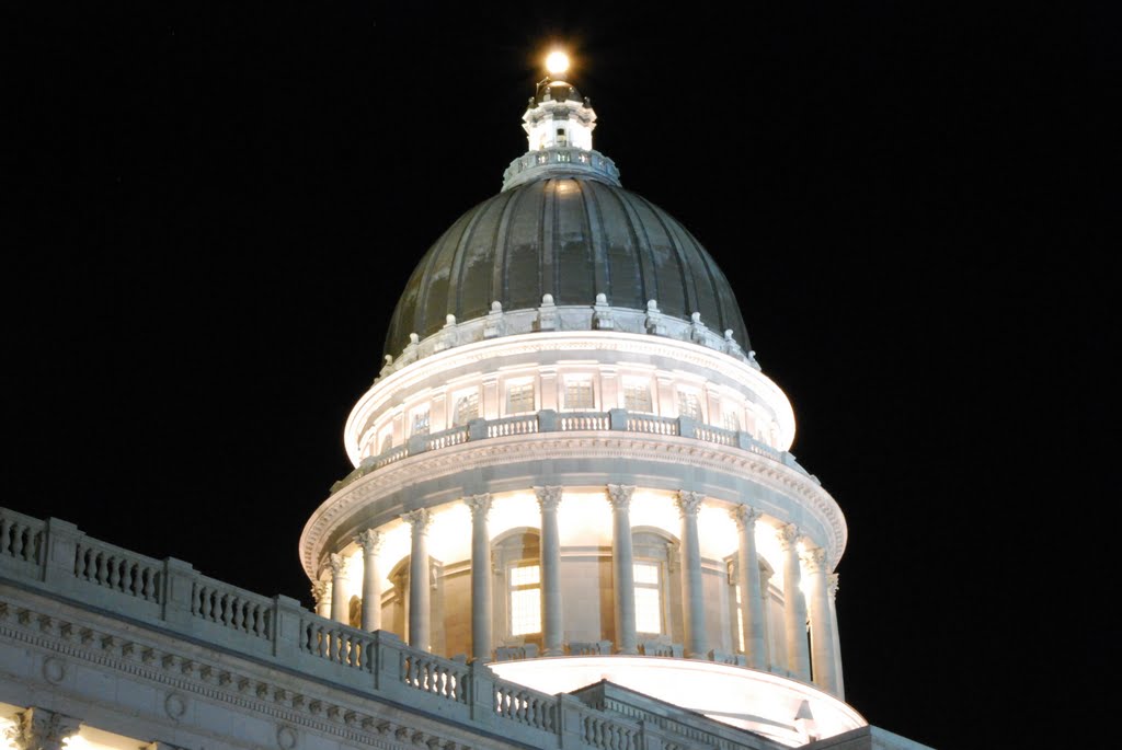 Utah state capitol by dschmitz