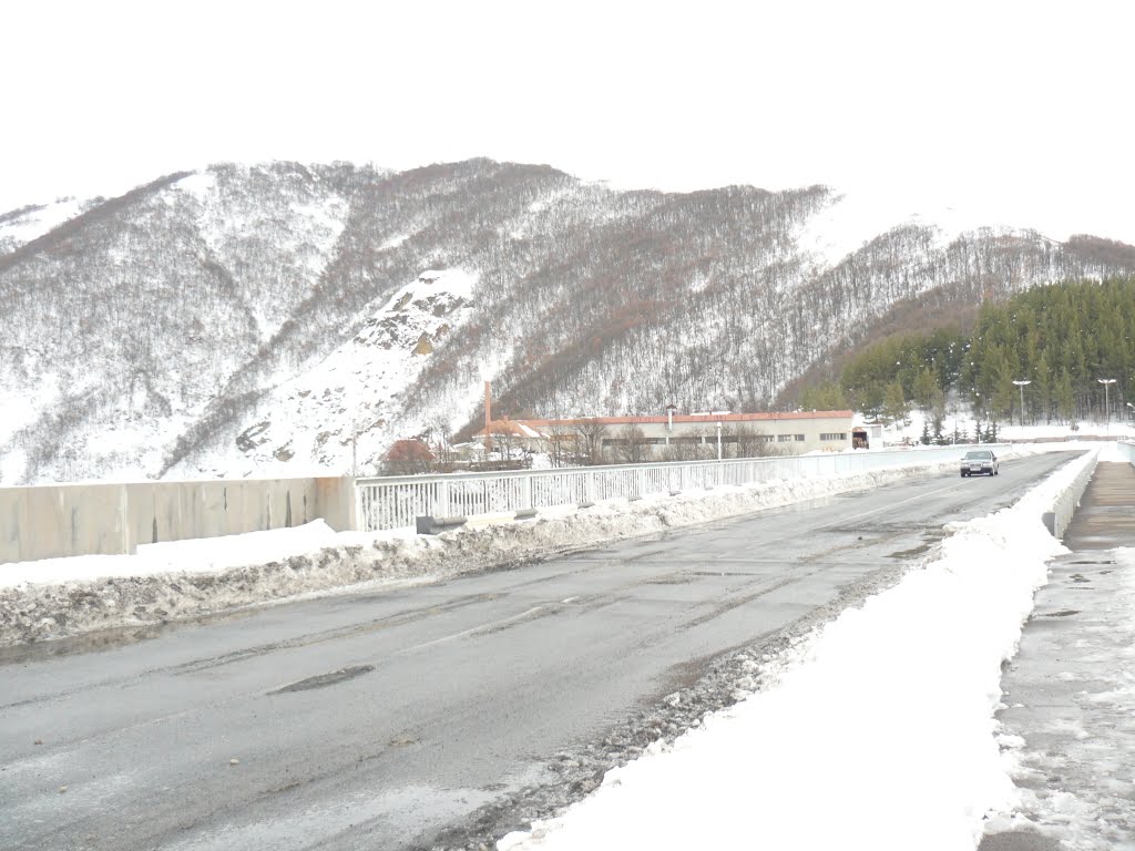 Jermuk bridge by Vahan Hakobyan