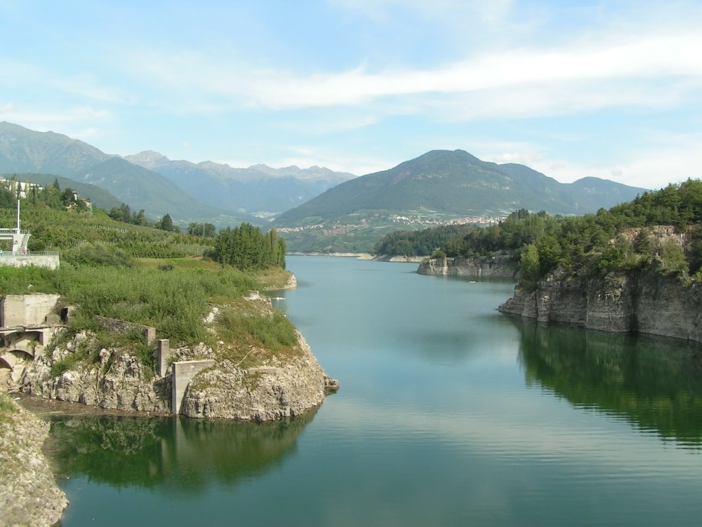 Diga di Santa Giustina - Vista Nord-Ovest by m.eccel