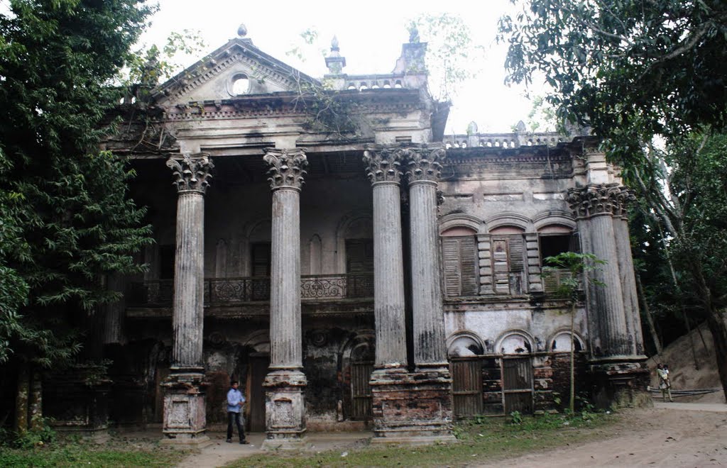 Radha Nath Saha (RN House), Nawabganj by Syed Shafqat Rabbi