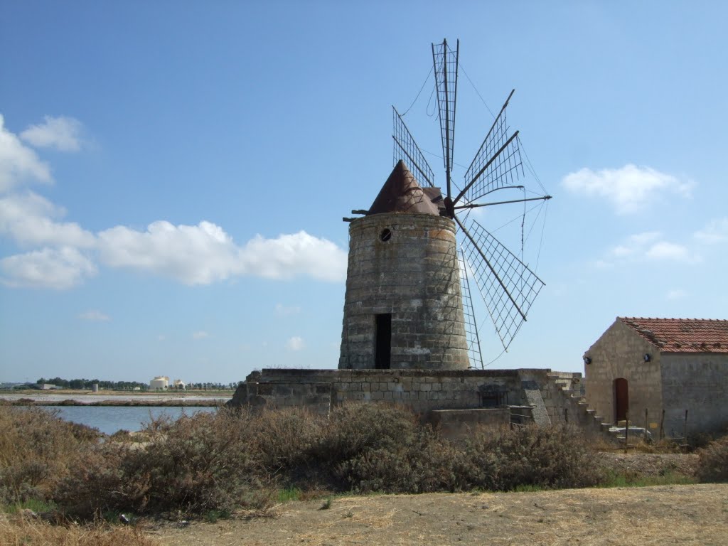 Trapani - saline by Red Oleander