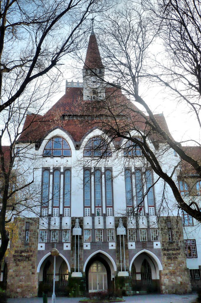 Kecskemét- Református Gimnázium - Protestant grammar school by Weller Éva