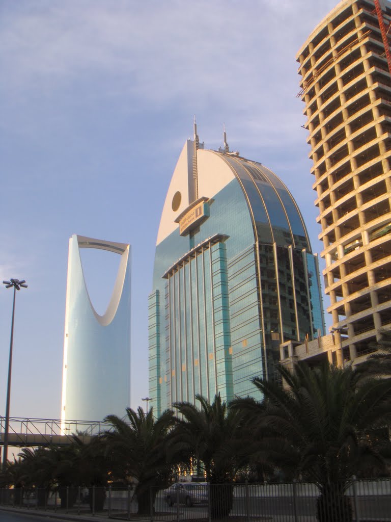 Anoud Tower & Kingdom Centre by Abdullah Nouman