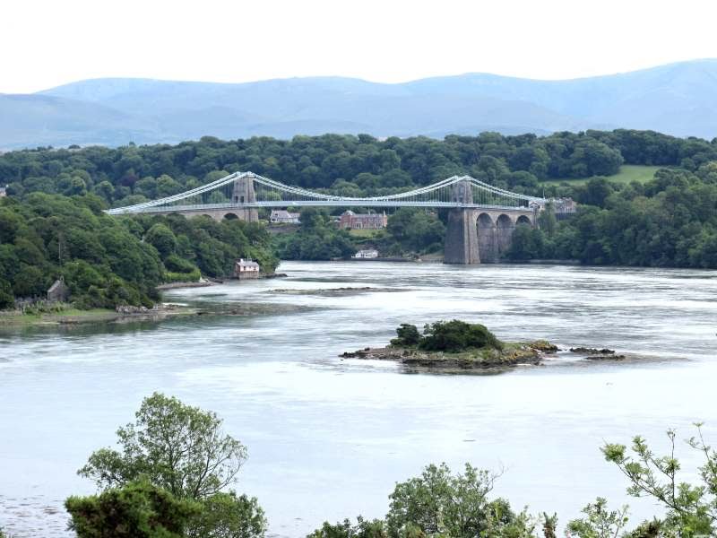 Wales - Menai Bridge by Rais Jan