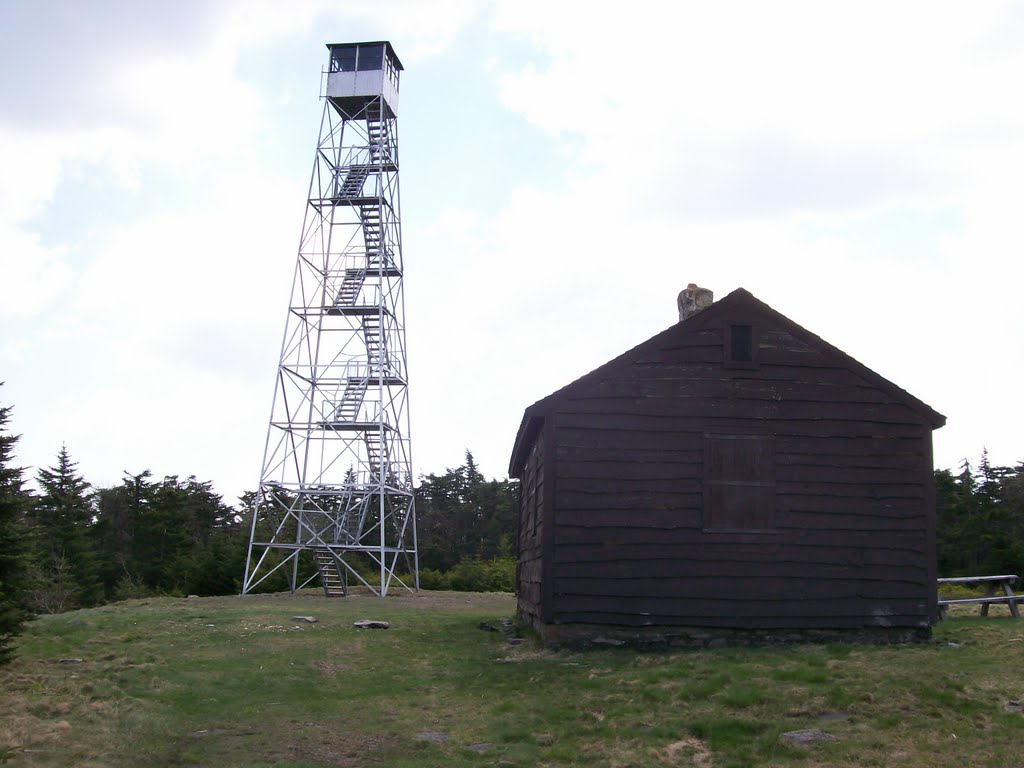 Fire tower, Hunter Mt. by mikeholdsworth