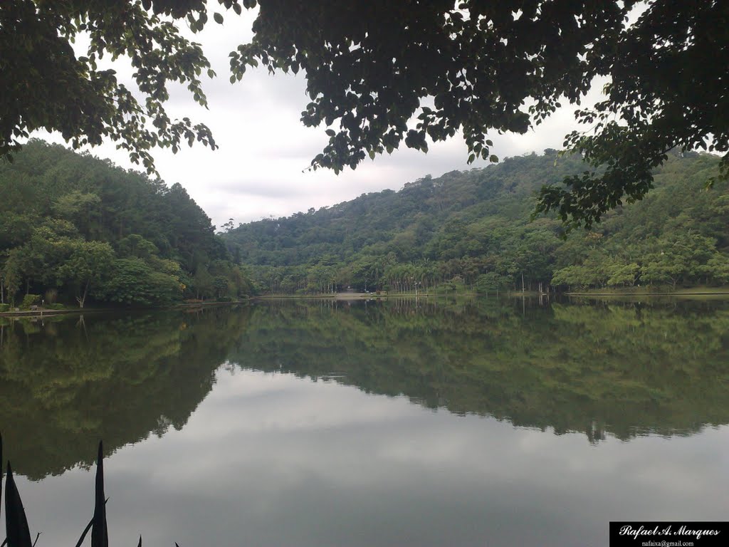 Lago no Parque da Malwee by RafaMarques