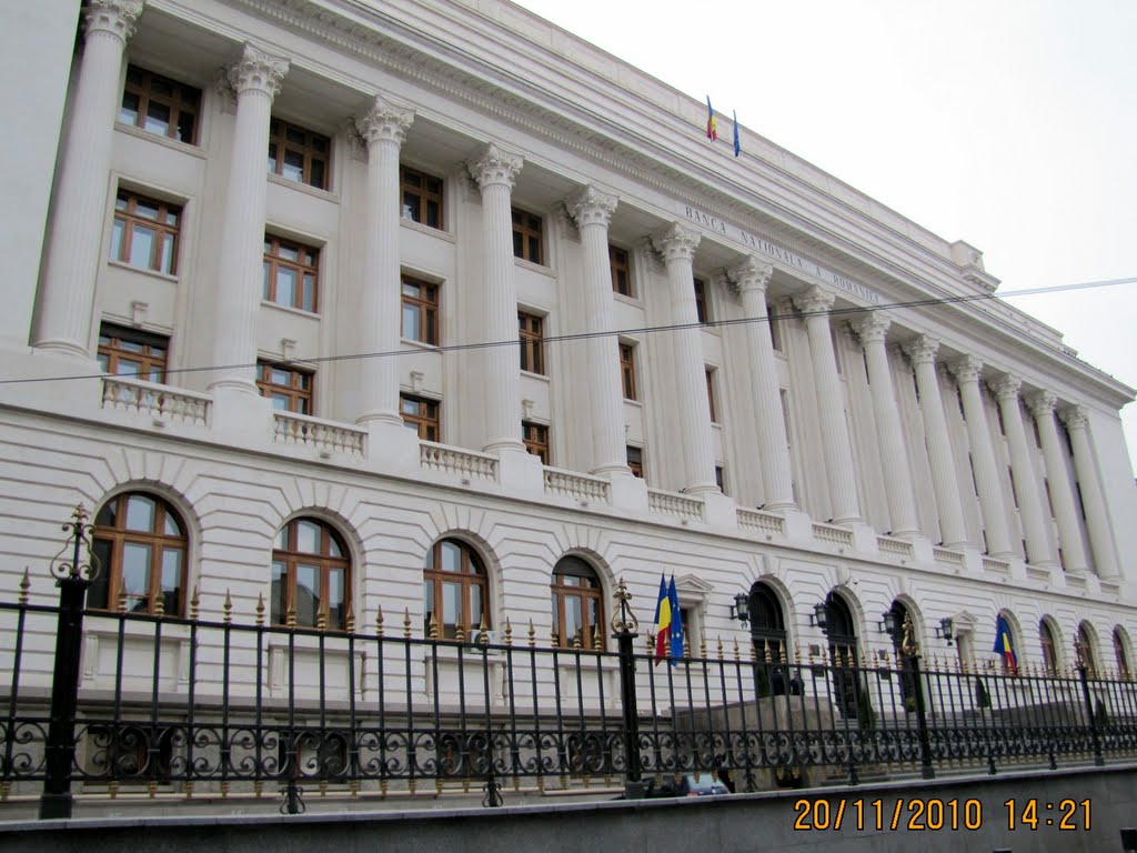 Palatul Băncii Naționale a României, str. Doamnei, 20.11.2010 by Ven Mihail