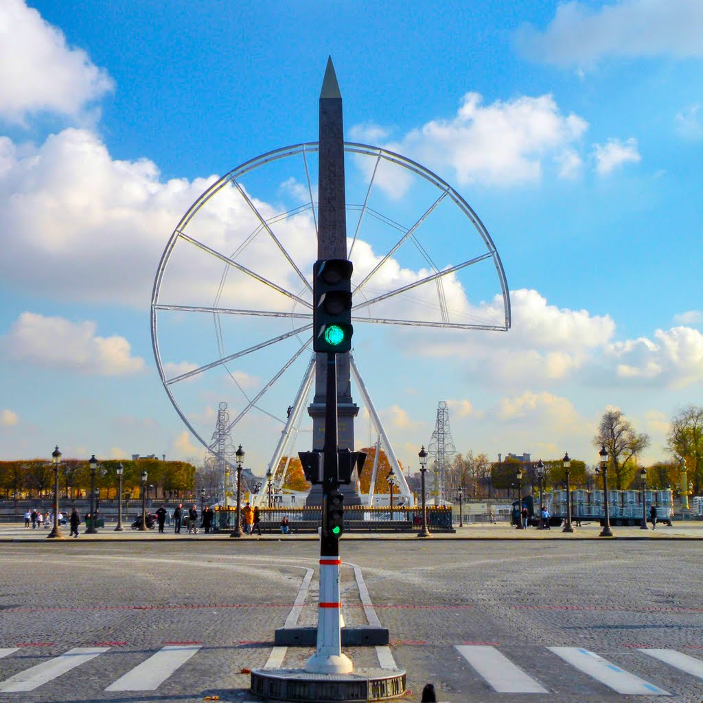 Feu vert à l'assemblage de la Grande Roue by pivapao