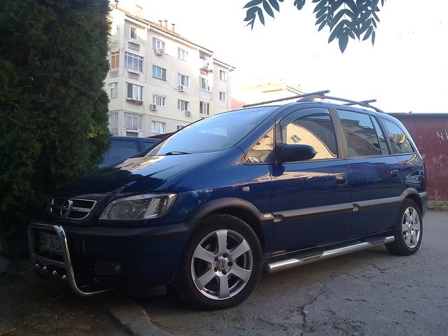 Opel Zafira - BH34DAC by morodac